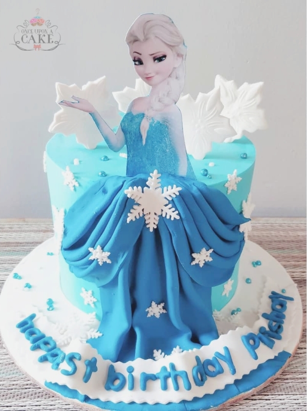 Frozen Elsa Themed Cake