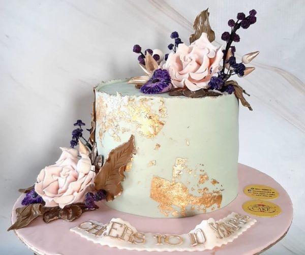 24k Gold Floral Cake