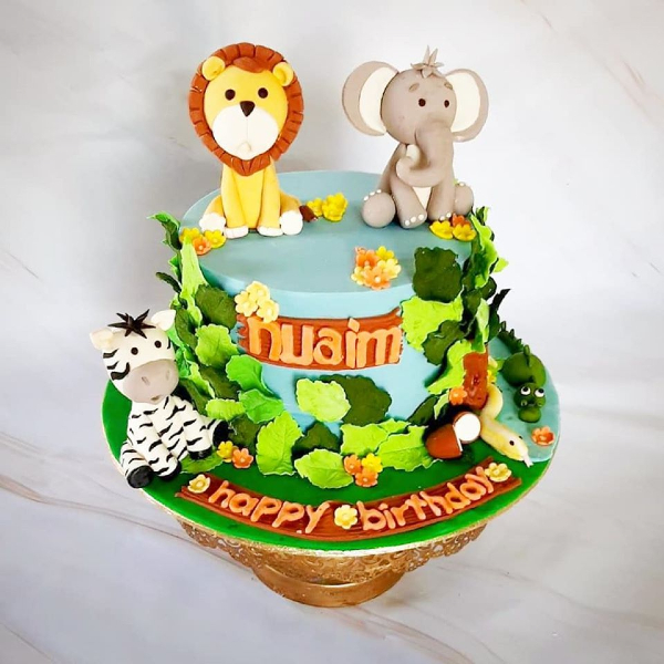 Jungle King Themed Cake