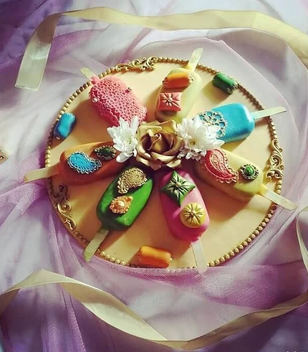 Mehndi Cakesicles Platter (Min. Qty: 6)