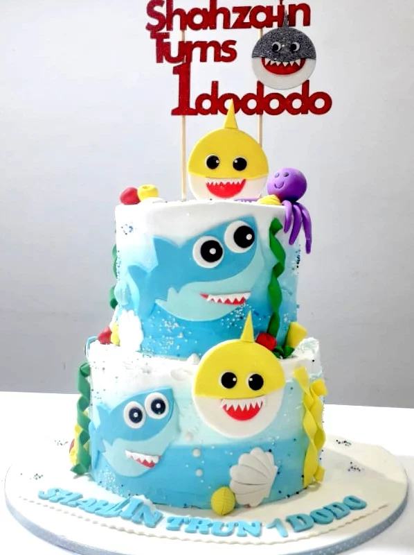 Baby Shark Do-Do Cake