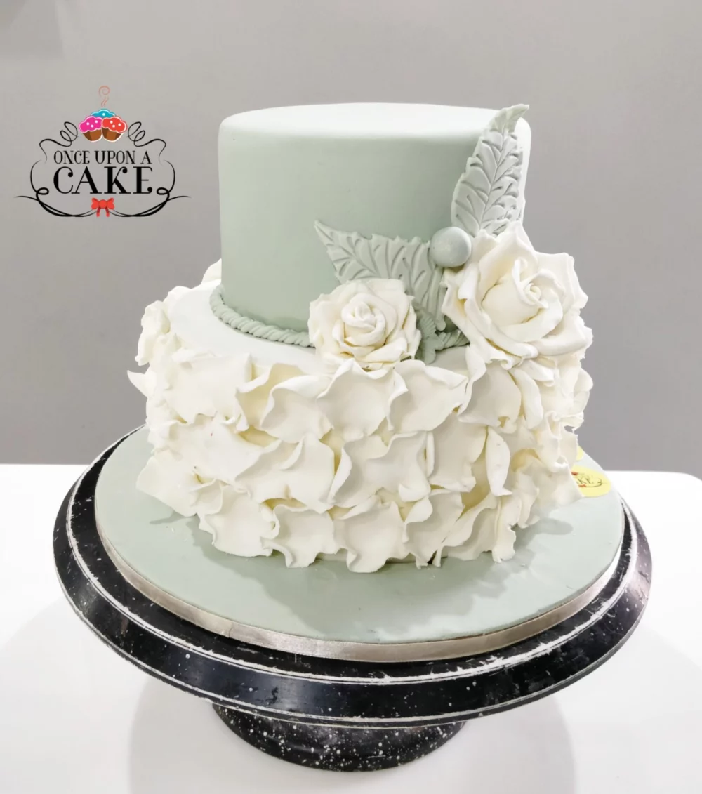 Rose Petals Cake