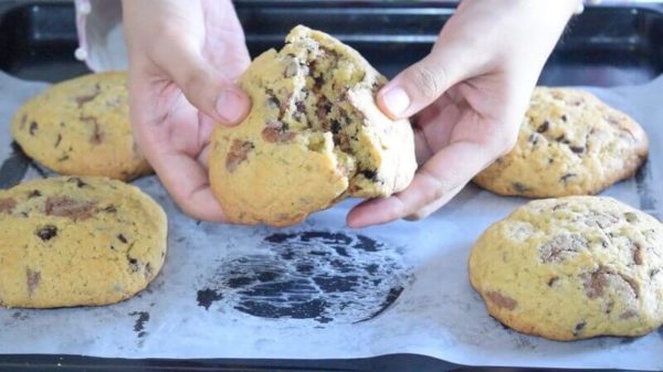 Giant Chocolate Chip Cookies Kit