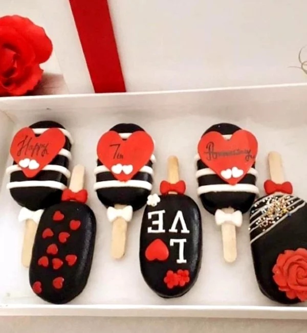 Black and Red Cakesicles (Min. Qty: 6)