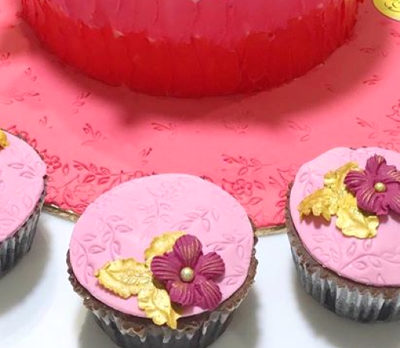 Pink Flower Cupcakes (Min. Qty: 6)