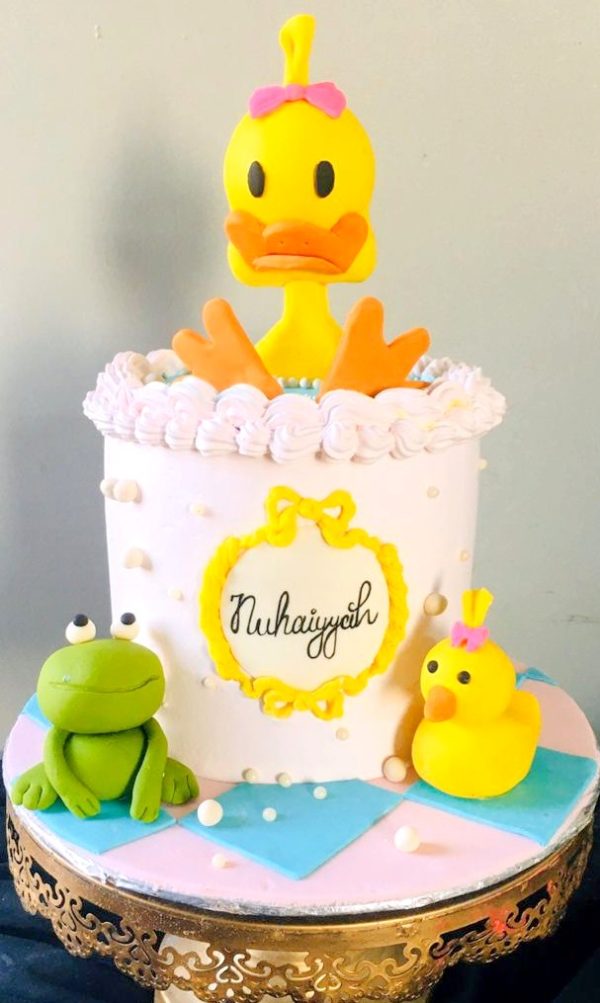Quack-Quack Duckling Cake