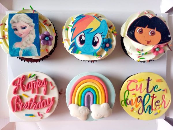 Cartoon Characters Themed Cupcakes