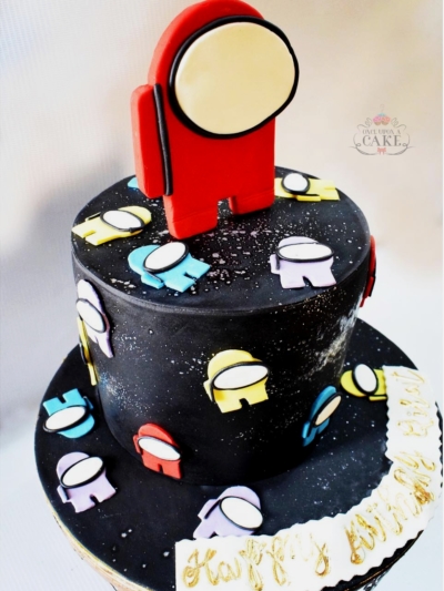 bolo roblox chantilly  Roblox birthday cake, Roblox cake, Baby birthday  cakes